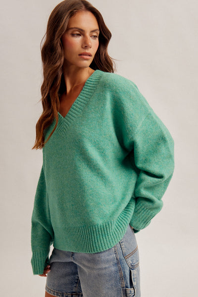 V-NECK EVERYDAY ESSENTIAL LOOSE FIT SWEATER