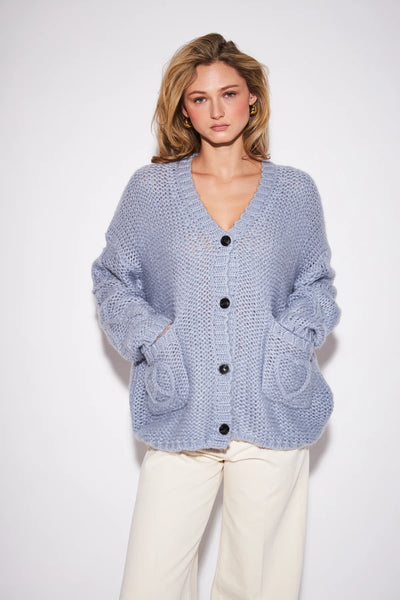 GLEN CARDIGAN IN POWDER BLUE