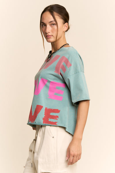 GARMENT WASHED LOVE PRINTED SHORT SLEEVE TOP