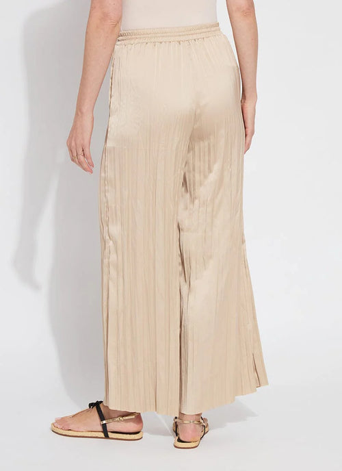 The Packable Pleated Palazzo Pant (28" Inseam)